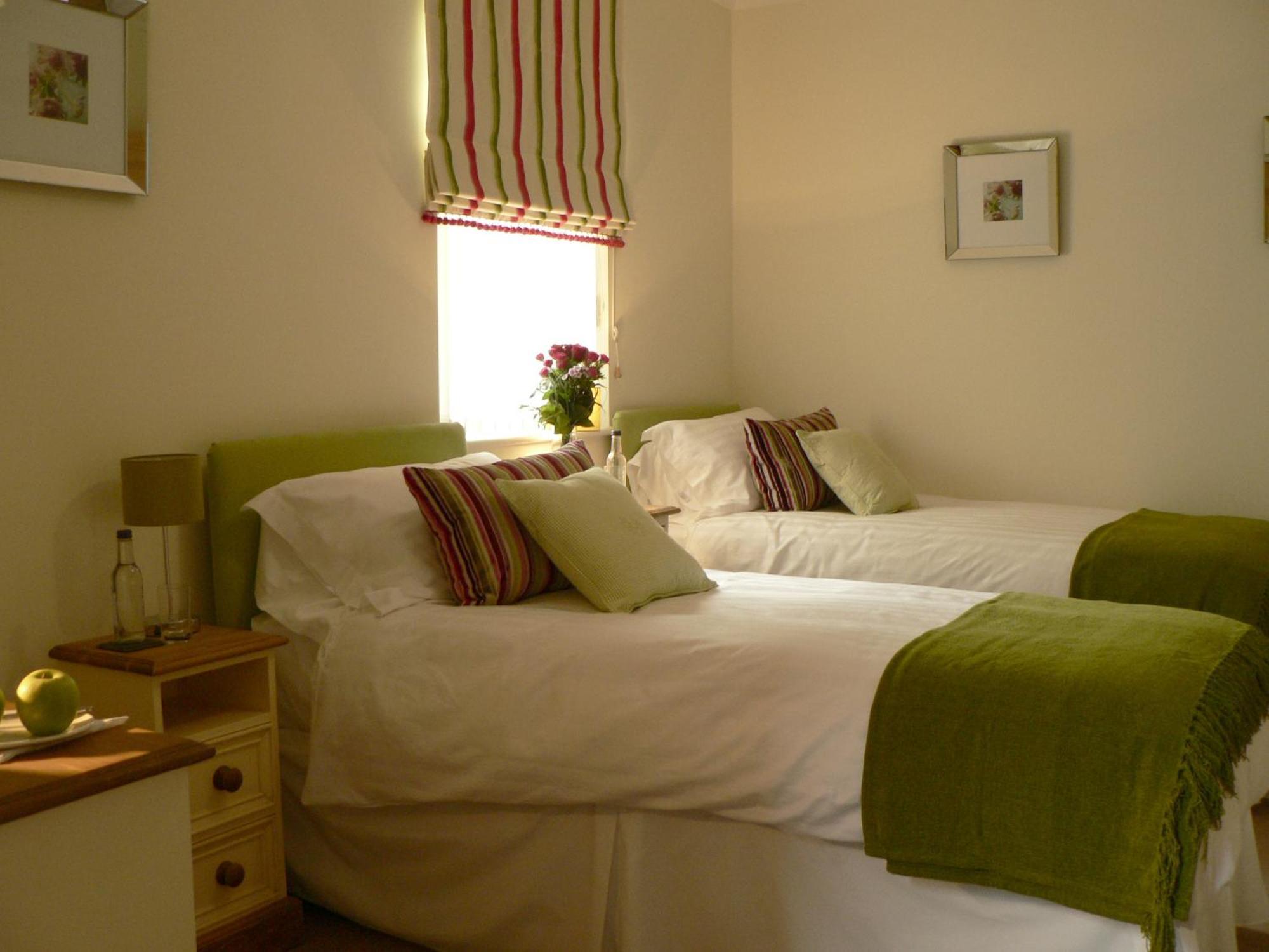 Ashberry Guest House เพนริท ภายนอก รูปภาพ